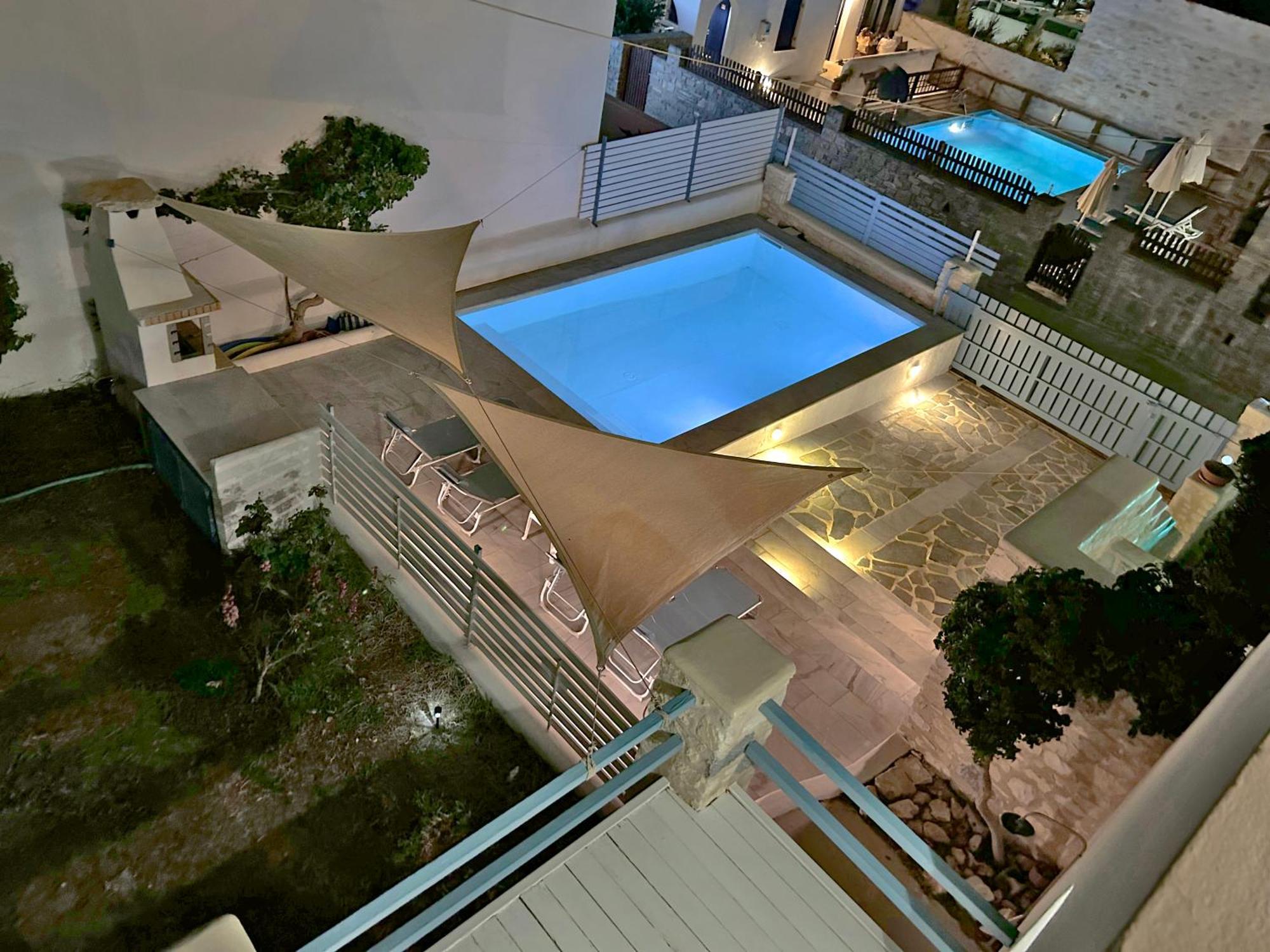 Villa Danae - Seaside Villa With Pool & Hot Tub Piso Livadi Eksteriør billede