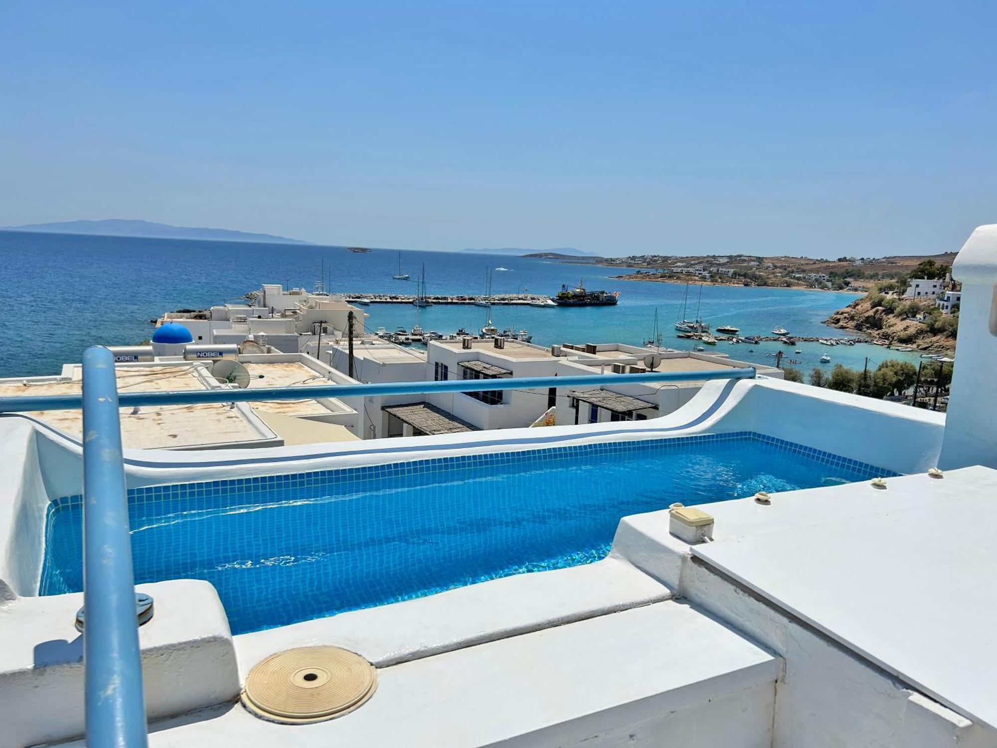 Villa Danae - Seaside Villa With Pool & Hot Tub Piso Livadi Eksteriør billede